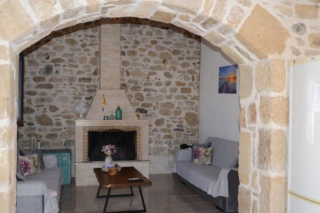 Holiday home εξοχικό ολυμπίας κοντά στη γόρτυνα Mitropolis (Crete)