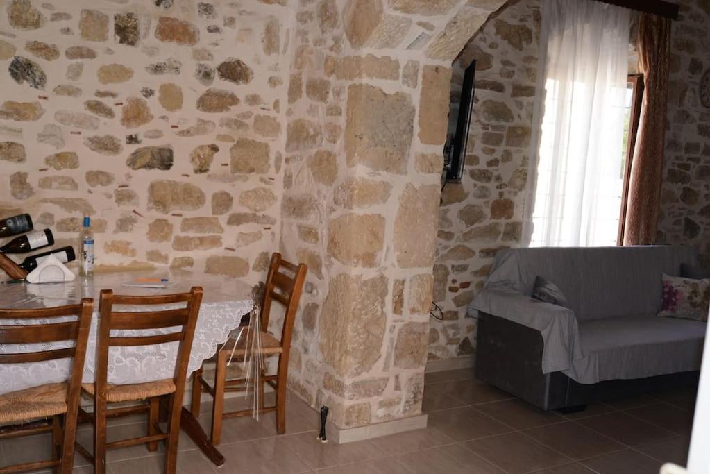 Holiday home εξοχικό ολυμπίας κοντά στη γόρτυνα