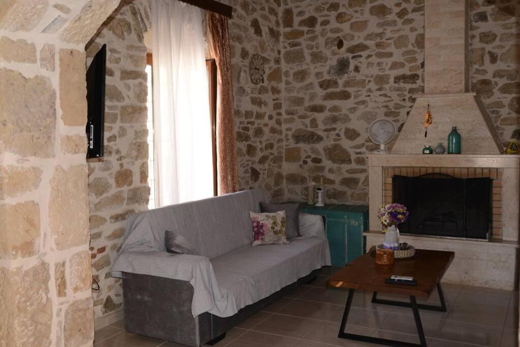 Holiday home εξοχικό ολυμπίας κοντά στη γόρτυνα Mitropolis (Crete)